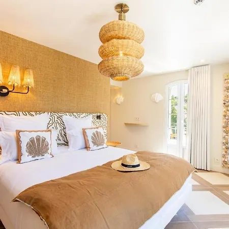 Appartamento Le Clos De La Pinede Avec Ses Luxueuses 300 E Par Chambre