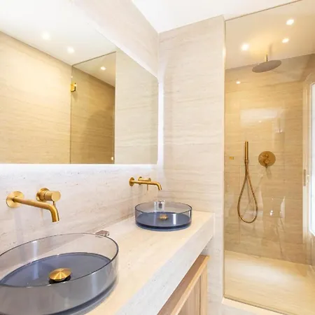 Lägenhet Le Clos De La Pinede Avec Ses Luxueuses 300 E Par Chambre Saint-Tropez
